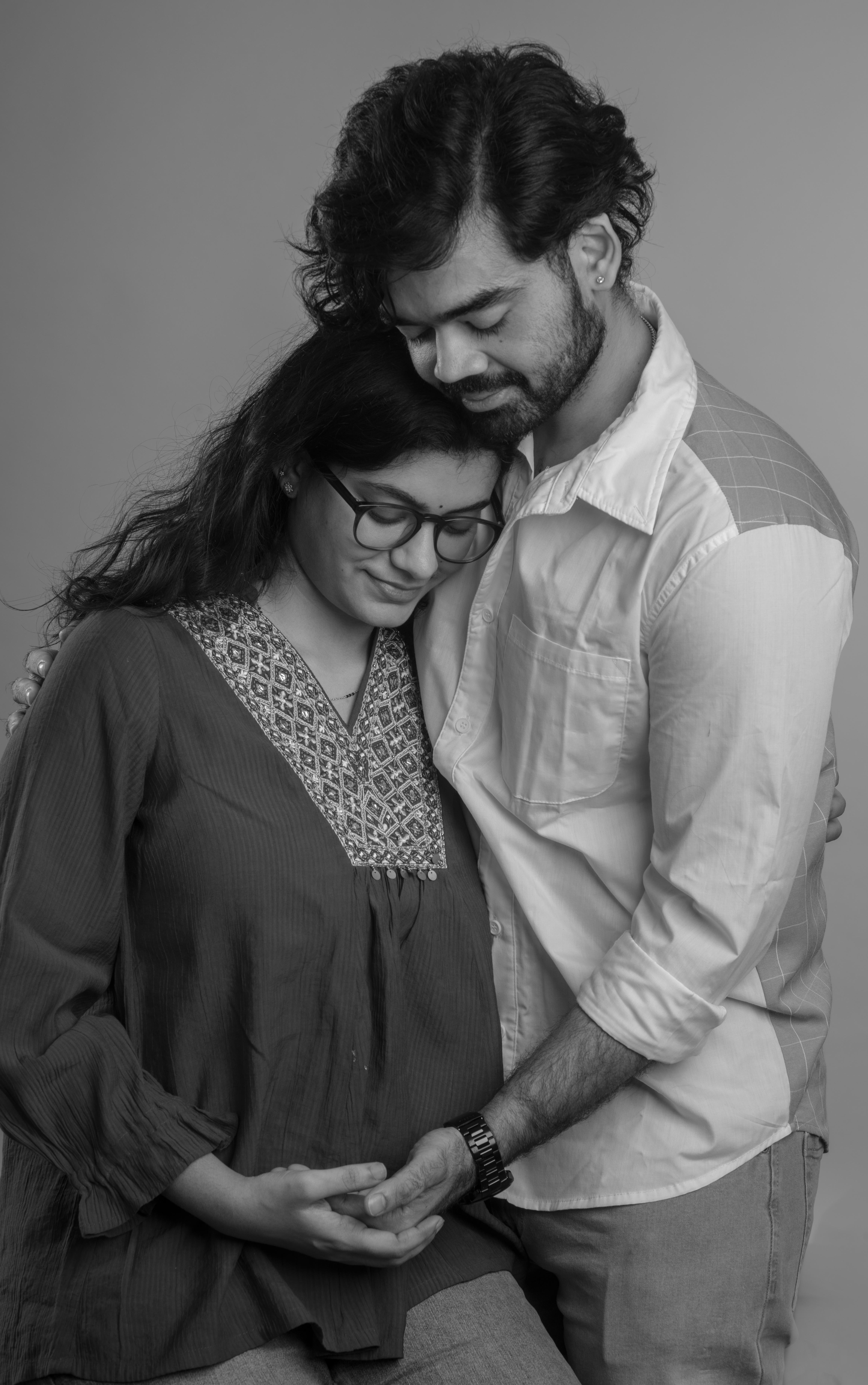 Maternity Session — Mihira Studios